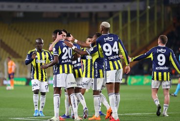 Fenerbahçe'de 'yabancı' krizi! Tam 20 oyuncu...